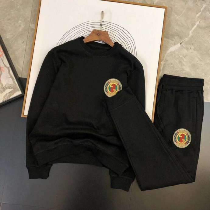 Picture of Gucci SweatSuits _SKUGucciM-5XLkdtn19728801